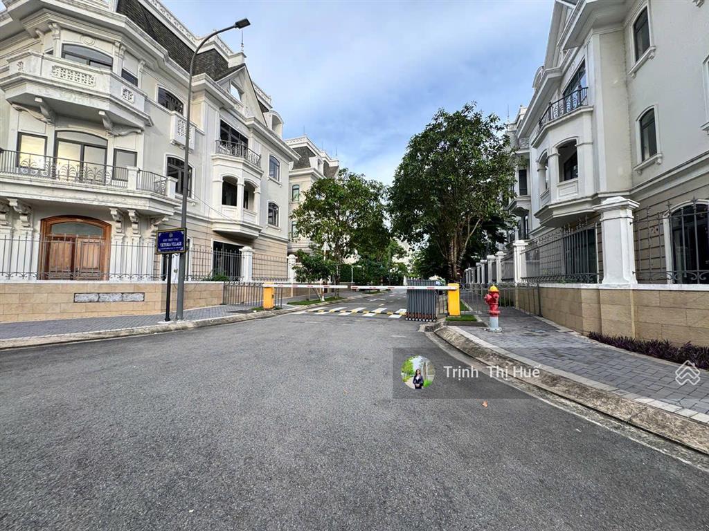 Bán biệt thự góc 3 tầng 2 mặt tiền đường nguyễn mộng tuân, p. thạnh mỹ lợi, q. 2  11x22  222.6m2