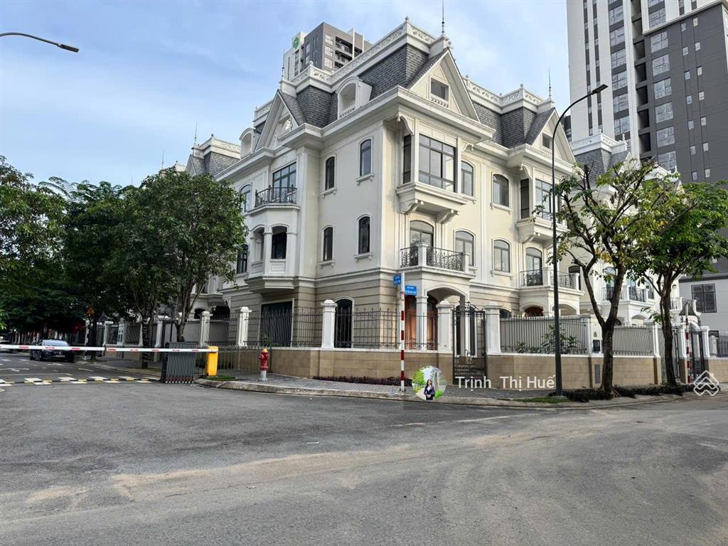 Bán biệt thự góc 3 tầng 2 mặt tiền đường nguyễn mộng tuân, p. thạnh mỹ lợi, q. 2  11x22  222.6m2