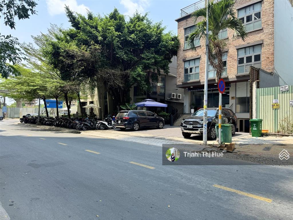 65 tỷ bán gấp nền đất mt giang văn minh, p. thảo điền, quận 2, dt 12x20m  240m2 cách metro 20m