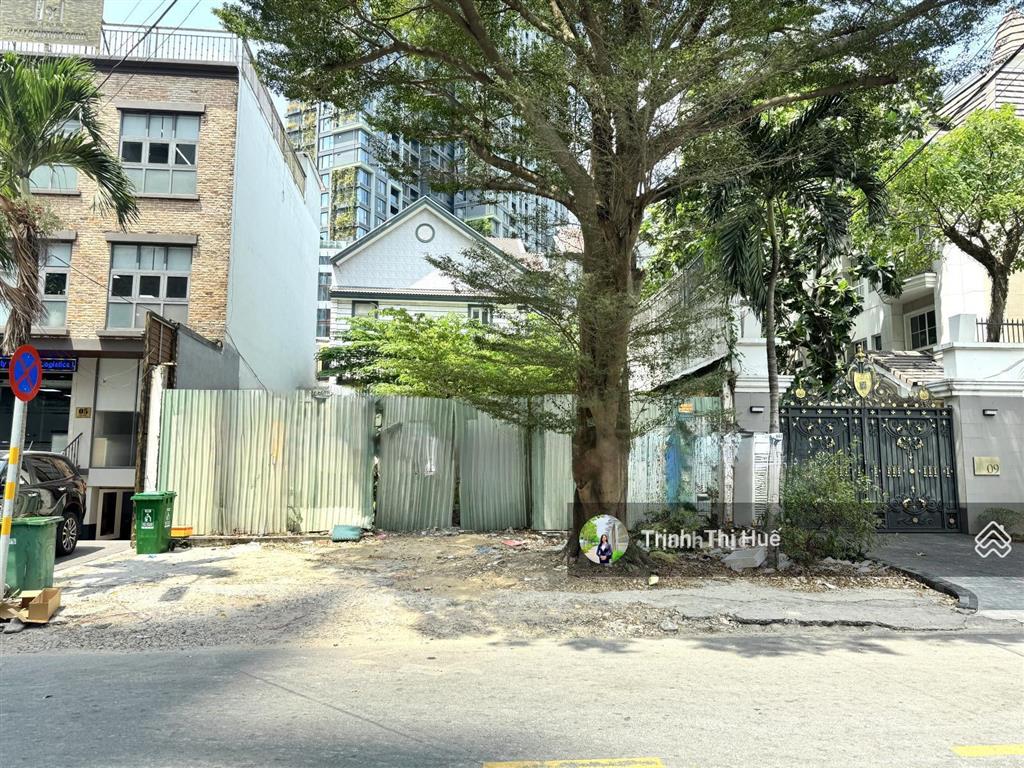 65 tỷ bán gấp nền đất mt giang văn minh, p. thảo điền, quận 2, dt 12x20m  240m2 cách metro 20m