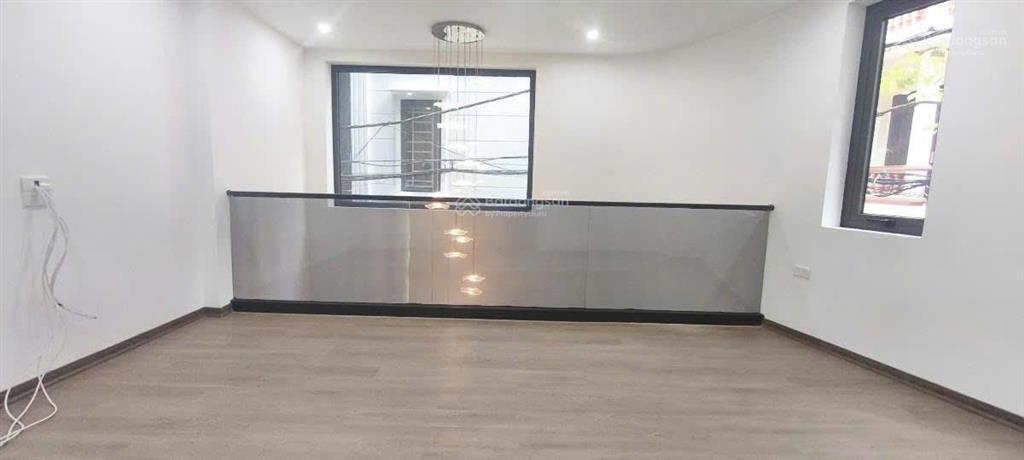 Siêu phẩm 342 hồ tùng mậu  lô góc  thang máy  xây mới cực chất lượng 13x tỷ.