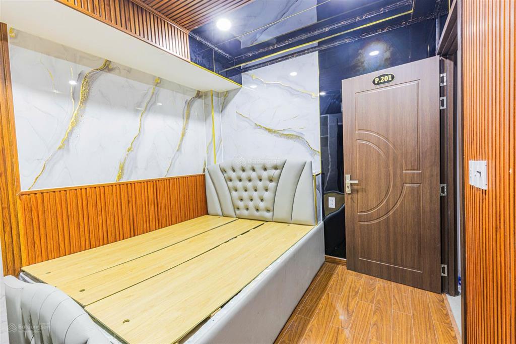 Ngộp ngân hàng giảm 800 triệu chỉ còn 13.5 tỷ chdv 20 phòng, thang máy, dòng tiền 100 tr/tháng