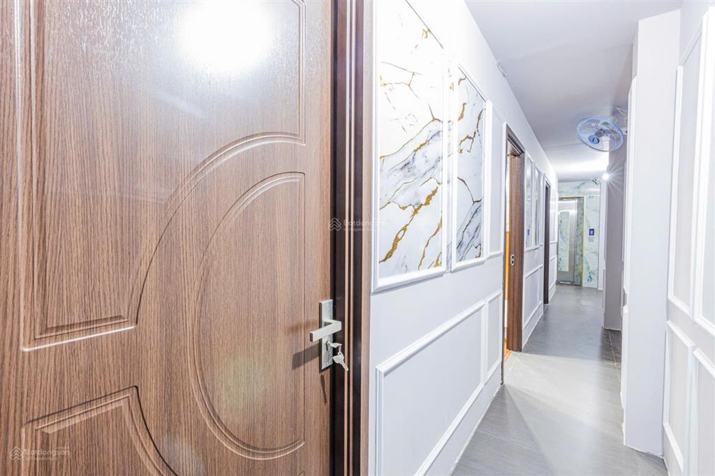 Ngộp ngân hàng giảm 800 triệu chỉ còn 13.5 tỷ chdv 20 phòng, thang máy, dòng tiền 100 tr/tháng