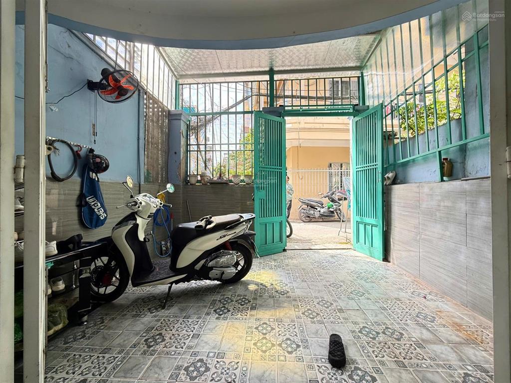 Ngộp bank  bán gấp nhà nguyễn xí 73m² (4 x 18m) chỉ 8.5 tỷ giá quá hiếm bình thạnh