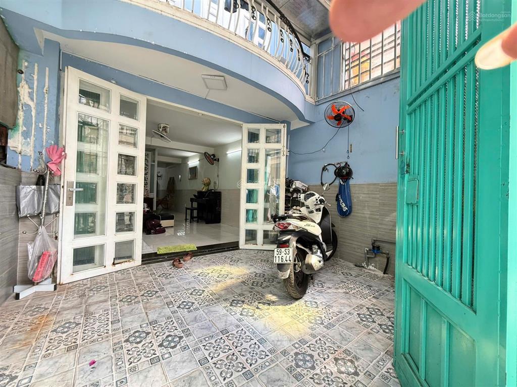Ngộp bank  bán gấp nhà nguyễn xí 73m² (4 x 18m) chỉ 8.5 tỷ giá quá hiếm bình thạnh