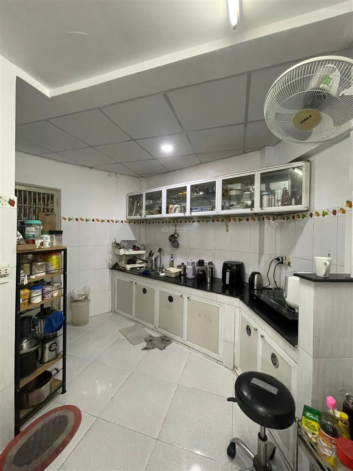 Nhà hxh huỳnh văn bánh p.11 phú nhuận. dt 4 x 12m (nh 6,7m). công nhận 60m2. giá cực tốt