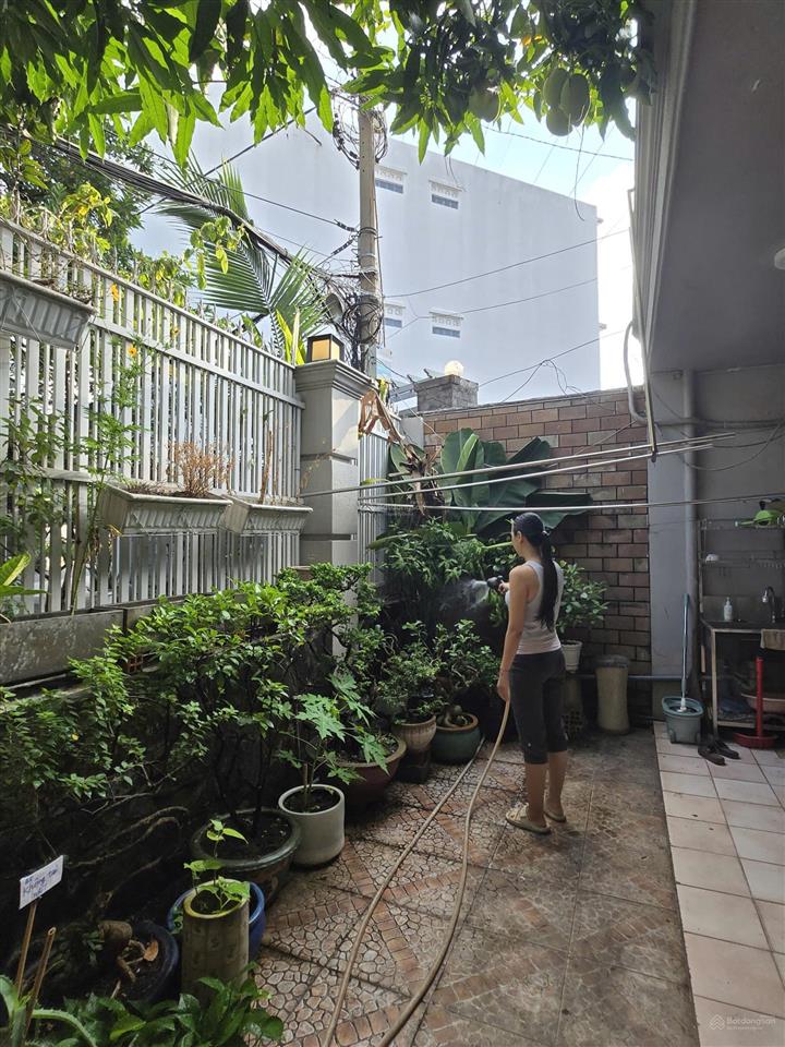 Nhà hẻm xe tải p.1 gò vấp  ngang 9.6m  dài 17m  dtsd 160m  đã có gpxd  giá cực tốt