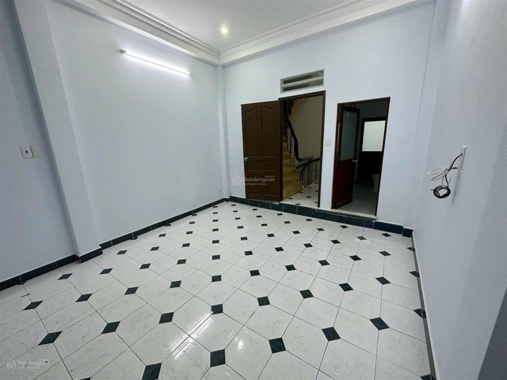 Nhà 3 lầu hxh 764/9 nguyễn kiệm p.3 gò vấp  dt 4 x 12m (nở hậu)  42m2  giá tốt