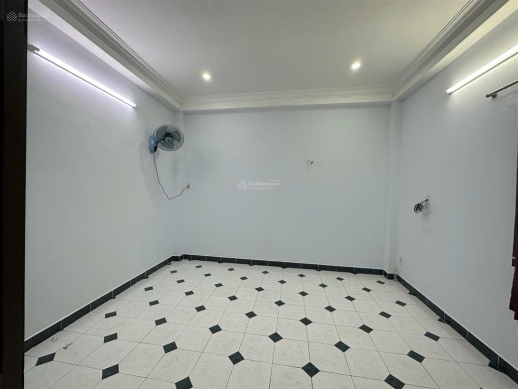 Nhà 3 lầu hxh 764/9 nguyễn kiệm p.3 gò vấp  dt 4 x 12m (nở hậu)  42m2  giá tốt