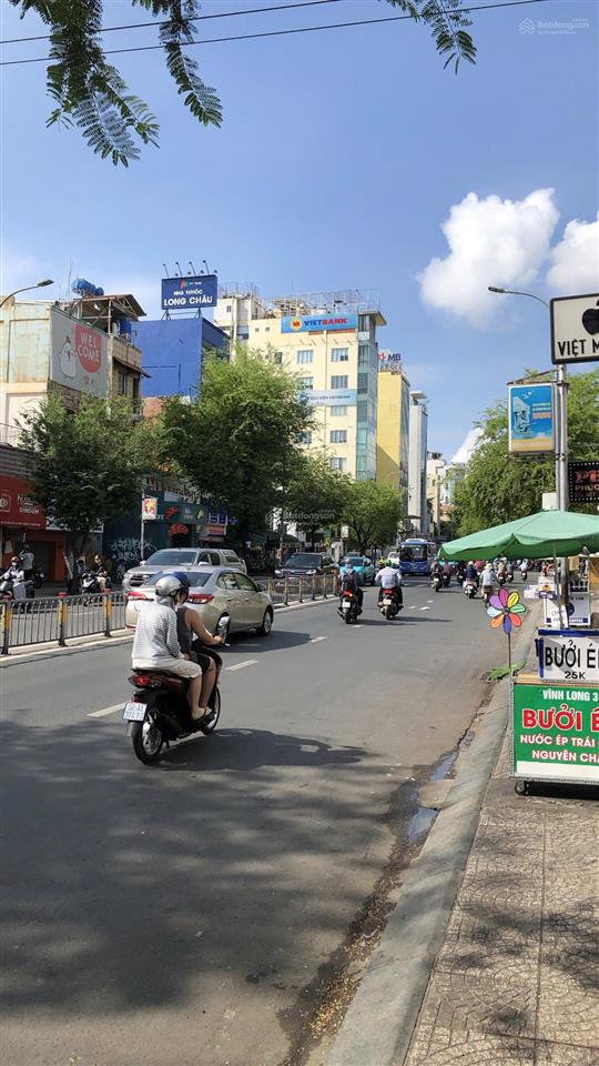 Mặt tiền lê văn duyệt p.3 bình thạnh dt 3 x 15m (2 lầu). giá 8,2 tỷ