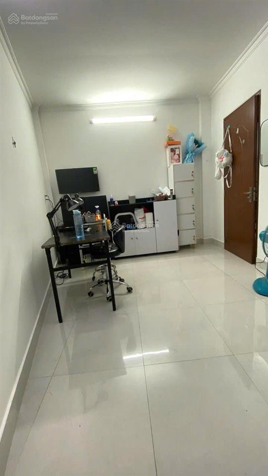 Mặt tiền trần kế xương  p.7  phú nhuận dt 3,5 x 9m (nở hậu 5,3m)  giá 6,3 tỷ