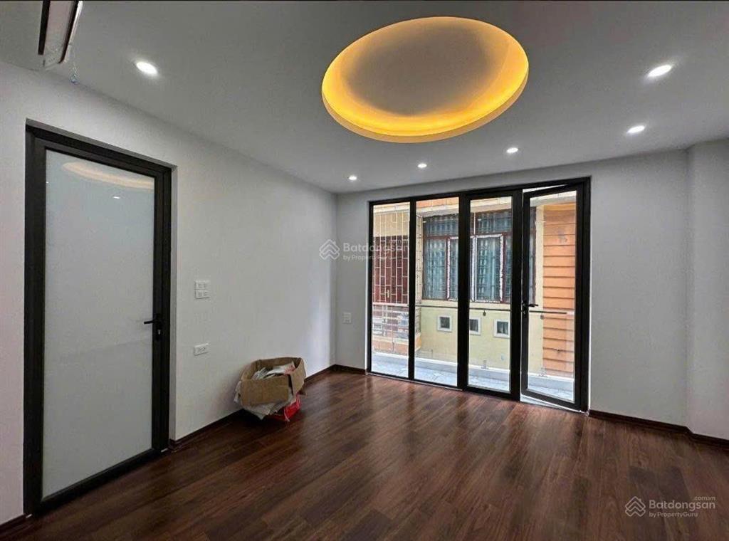 Bán nhà ccmn phố minh khai, dt 60 m2, mt 5,5 m, 6 tầng tháng máy, kd tốt!