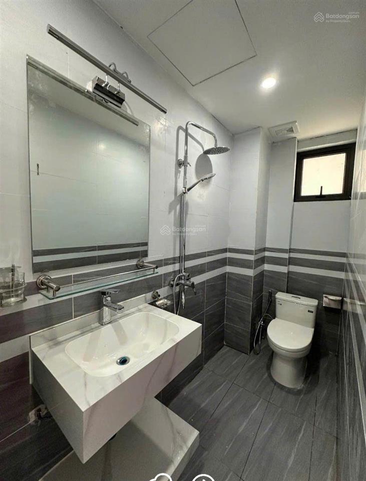 Bán nhà ccmn phố minh khai, dt 60 m2, mt 5,5 m, 6 tầng tháng máy, kd tốt!