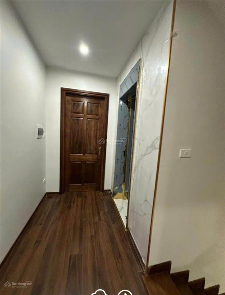 Bán nhà ccmn phố minh khai, dt 60 m2, mt 5,5 m, 6 tầng tháng máy, kd tốt!