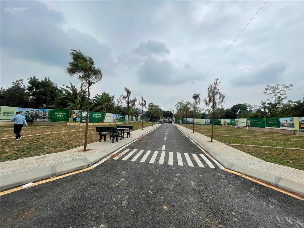 Bán đất nền hoà lạc  đh quốc gia 100m2 full thổ cư, mặt tiền 8m, đường trước 20m, giá 2,5 tỷ