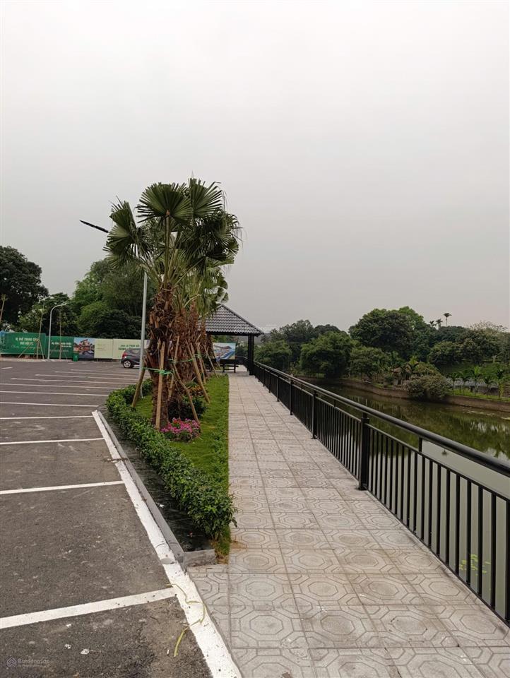 Chính chủ cần tiền bán 100m lô góc view hồ gần đại học quốc gia giá hơn 2 tỷ
