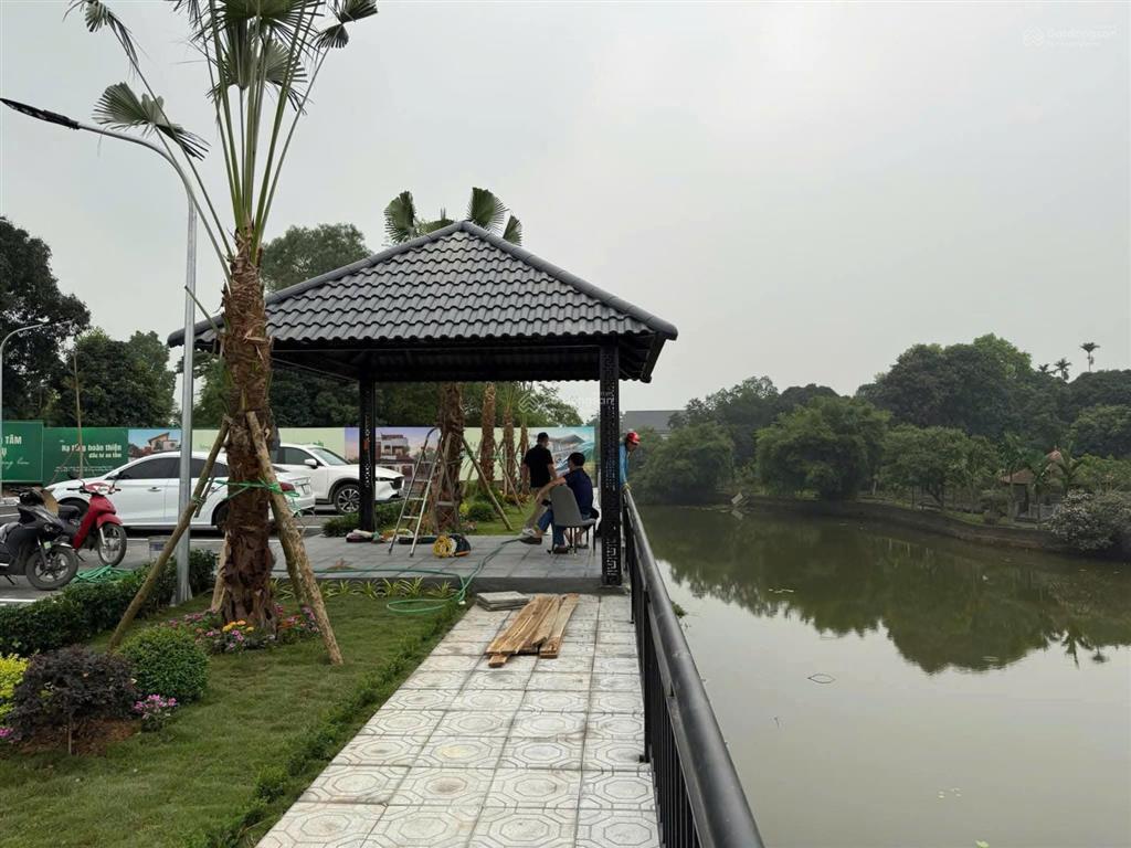 Cần tiền bán gấp lô đất hơn 2 tỷ view hồ, gần khu đô thị thiên mã và đại học fpt