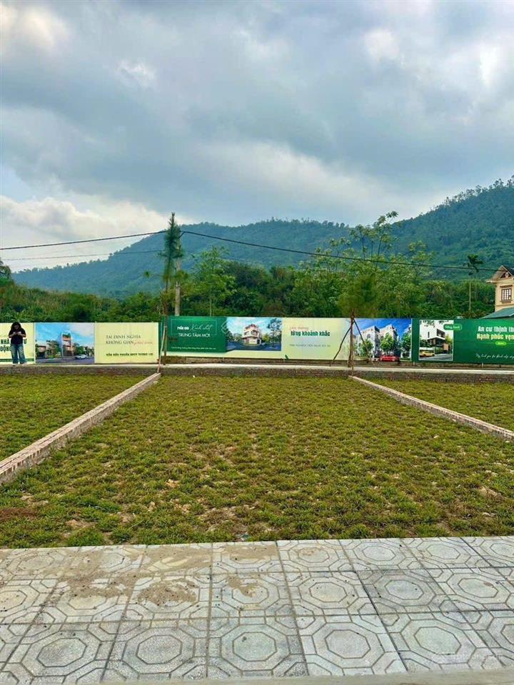 Bạn nghĩ sao đất 1,8 tỷ 100m2 full thổ cư tại trung tâm xã phú cát hòa lạc gần đại học quốc gia