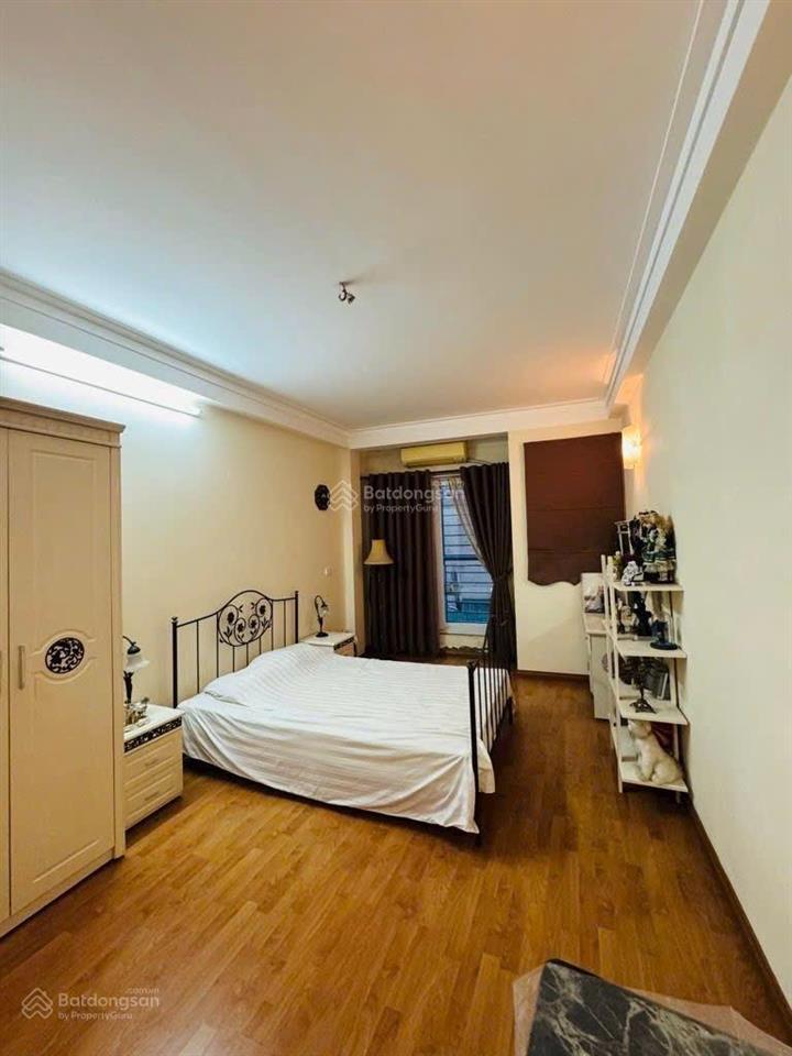 Trung tâm tây hô  nhà đẹp  nở hậu  an sinh lý tướng.