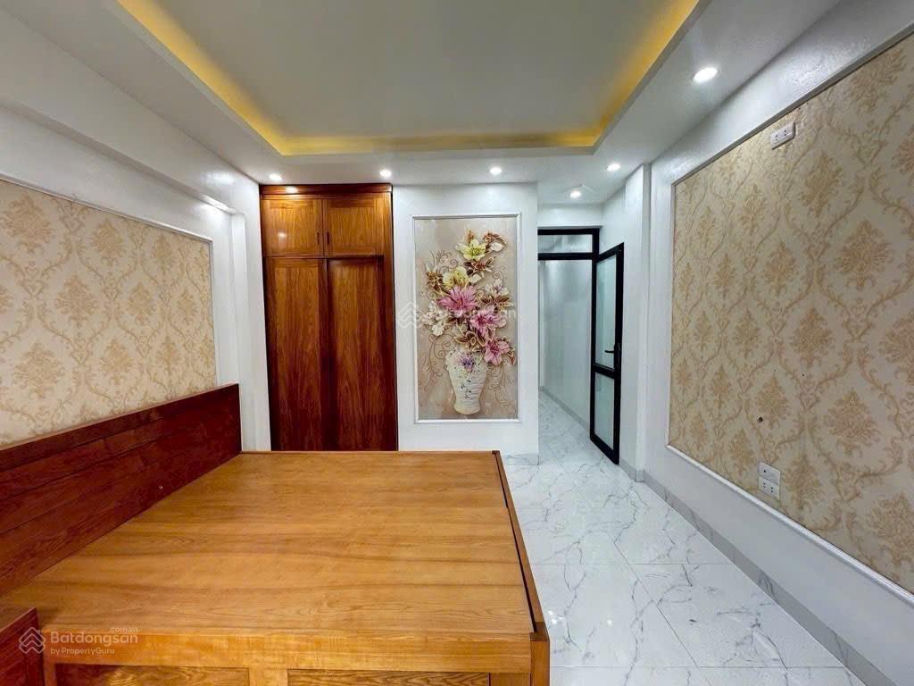 Nhà mới ở ngay vỉa hè kinh doanh phân lô  ô tô tránh khu tđc mở rộng đường tu hoàng.
