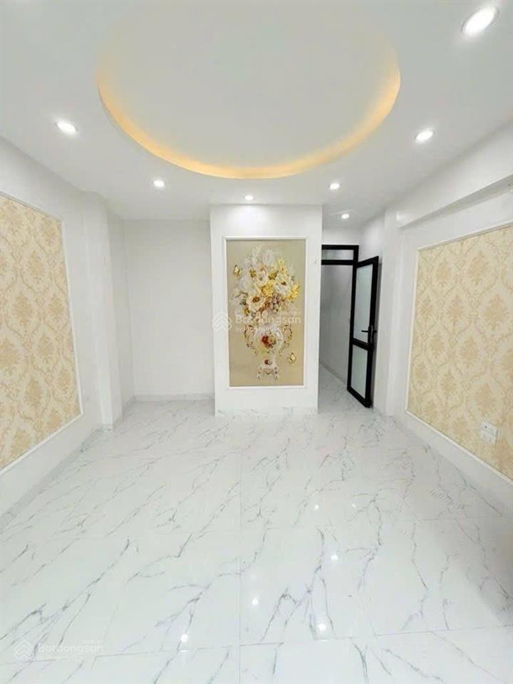 Nhà mới ở ngay vỉa hè kinh doanh phân lô  ô tô tránh khu tđc mở rộng đường tu hoàng.