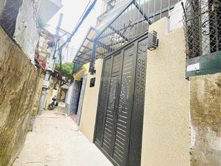 Siêu phẩm lạc long quân nhà xây mới  thang máy  view hồ tây  nhà mới  thiết kế tầng lệch