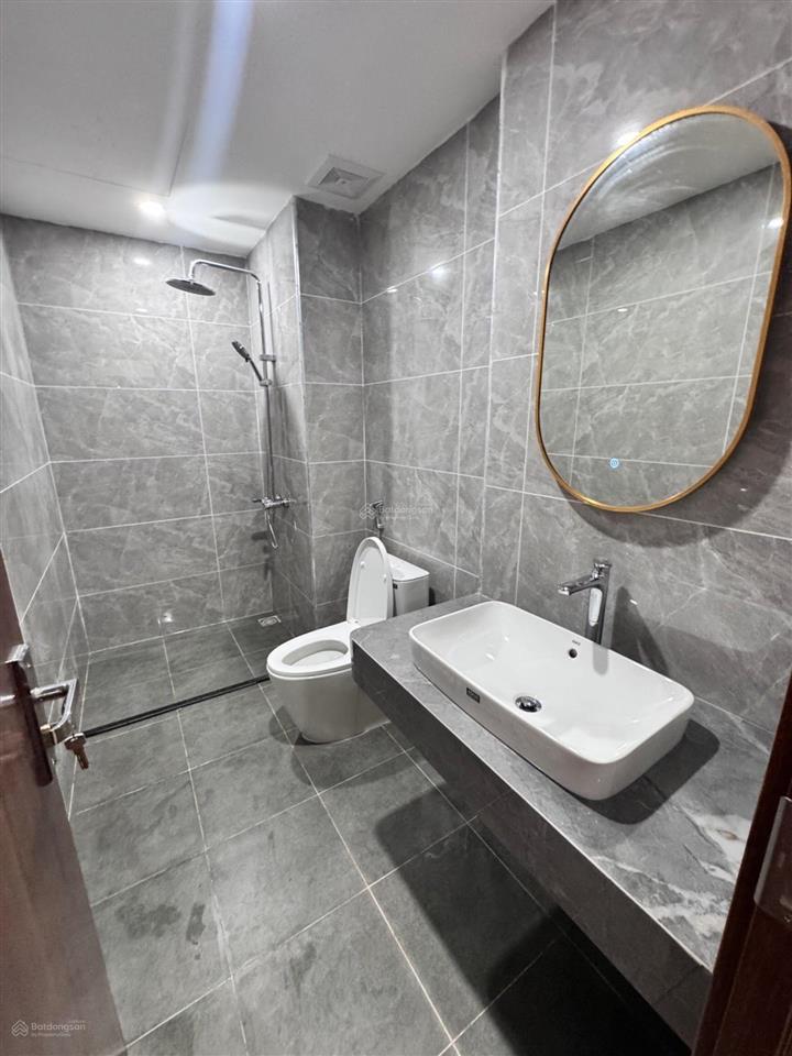 Xuân đỉnh  6 tầng thang máy  otô vào nhà thiết kế tầng 1 phòng  full nội thất