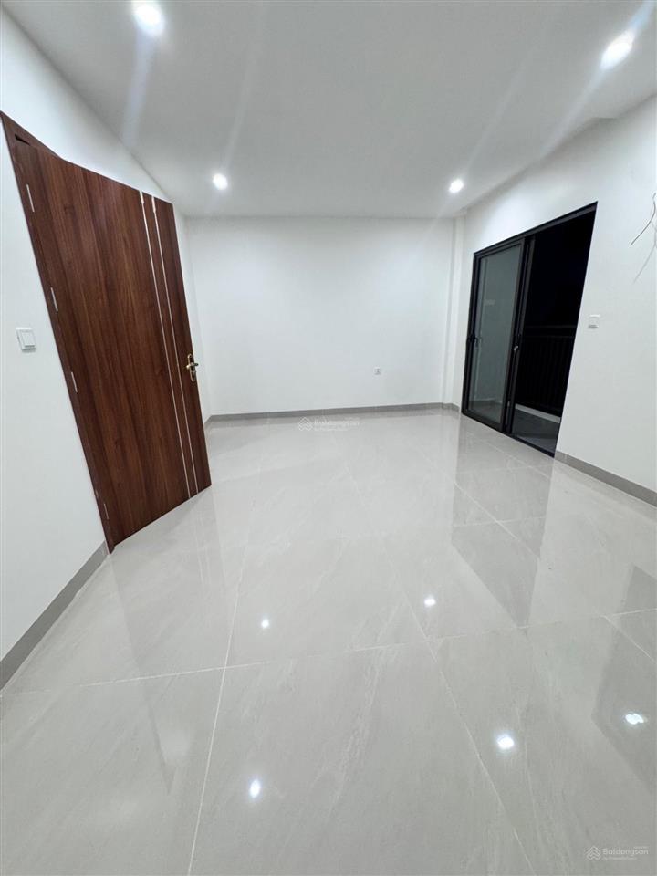 Xuân đỉnh  6 tầng thang máy  otô vào nhà thiết kế tầng 1 phòng  full nội thất
