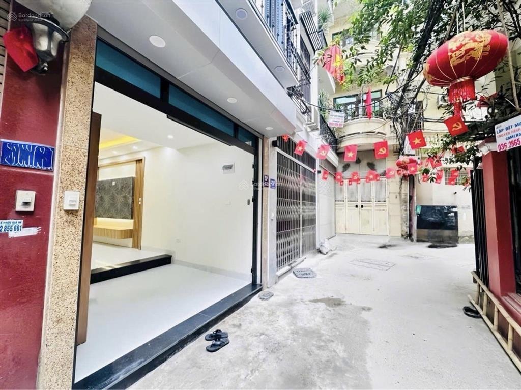 Lạc long quân 6 tầng thang máy  ngõ thông kinh doanh  ô tô 7 chỗ qua nhà.