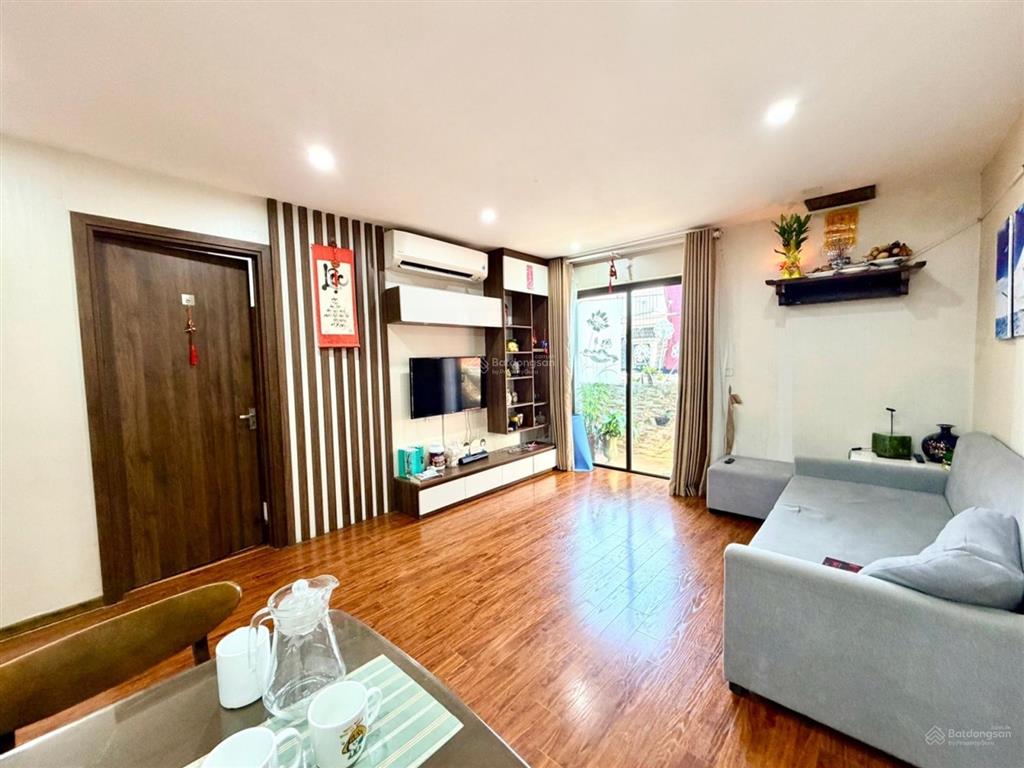 Bán căn hộ 2pn view thoáng đẹp khu tây hồ