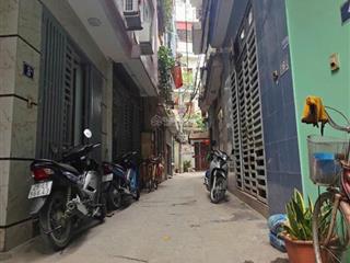 Nhà đẹp xuân đỉnh full đồ ở ngay
nhà dân xây chắc chắn, sẵn chờ thang máy.