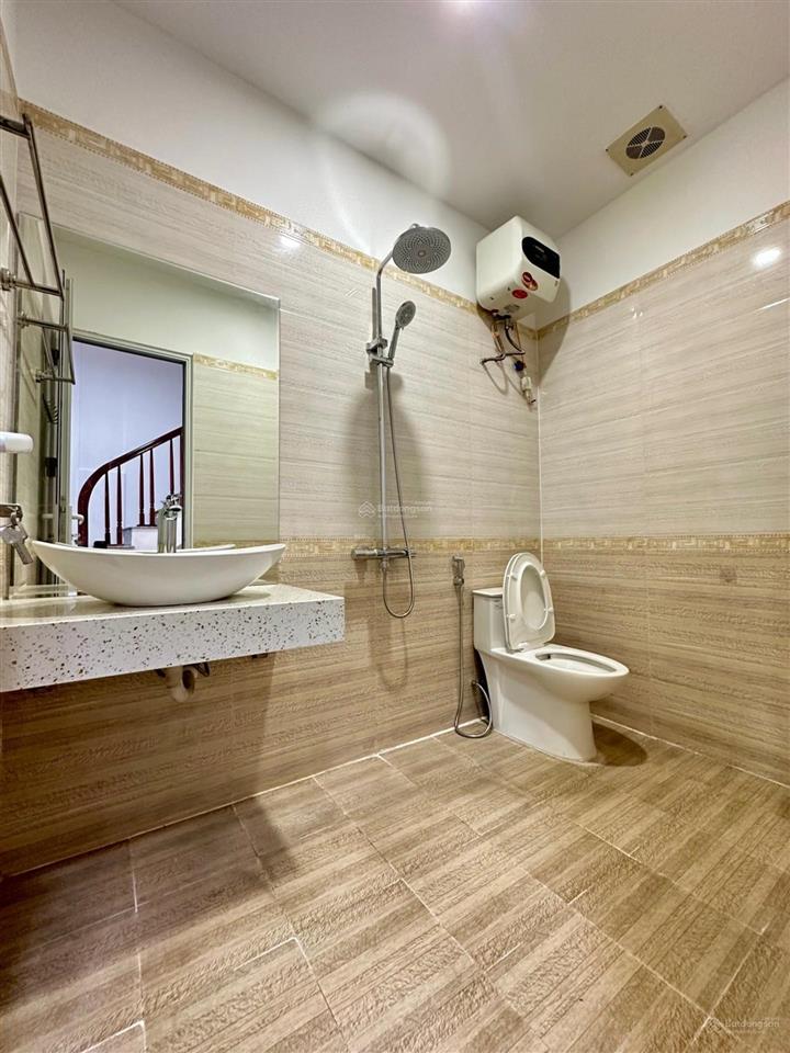 Nhà đẹp full nội thất sẵn ở  lô góc 2 thoáng  gần phố  bạt ngàn tiện ích  sổ vuông đẹp