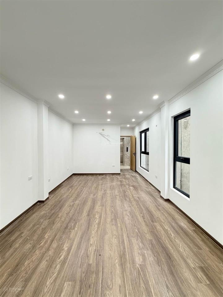 Nhà phố xây mới, vị trí vip ciputra sunshine city. mặt ngõ thông an dương vương, đường đôi 40m