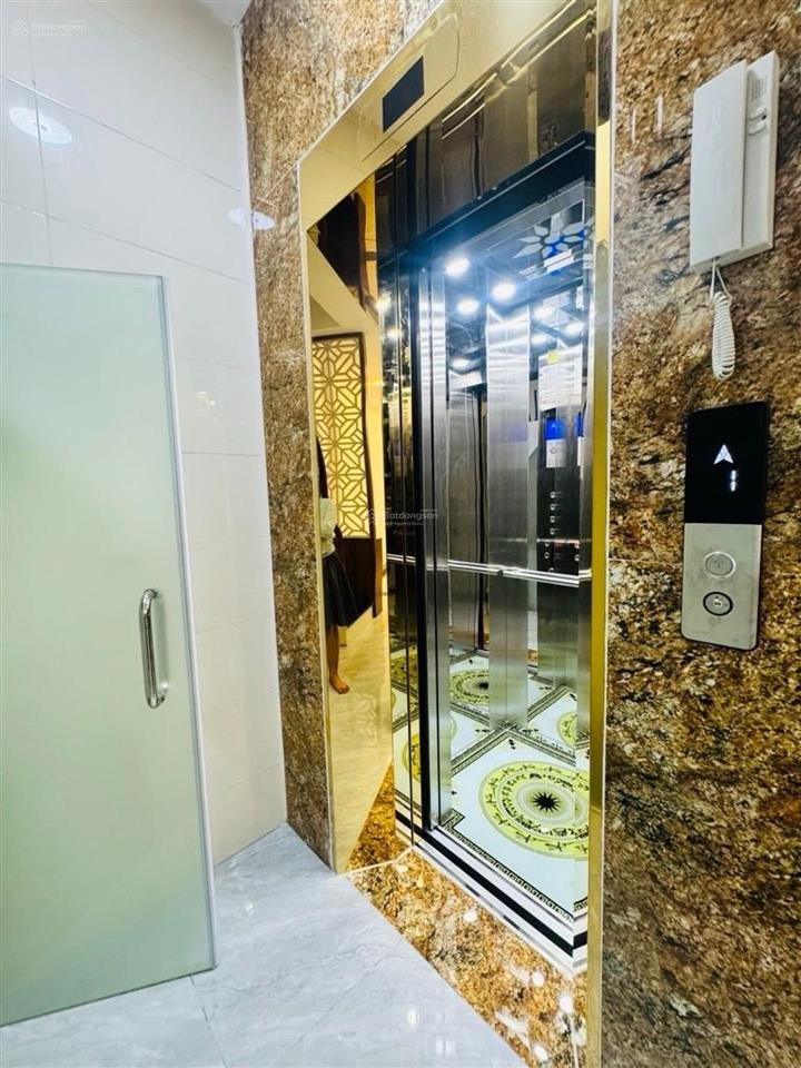 Xuân đỉnh  siêu phẩm nhà mới tinh thang máy 100m ra phạm văn đồng