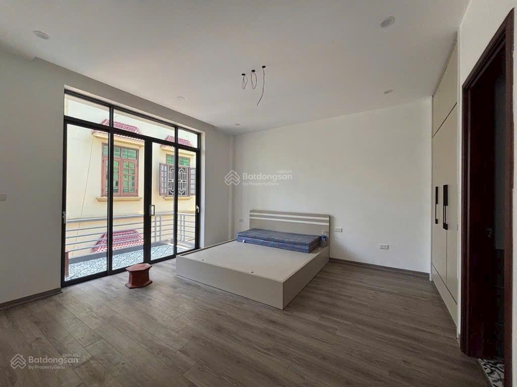 Nhà mới đẹp phú thượng diện tích rộng ô tô lùi tận cửa ô chờ thang máy, giá cực hợp lý