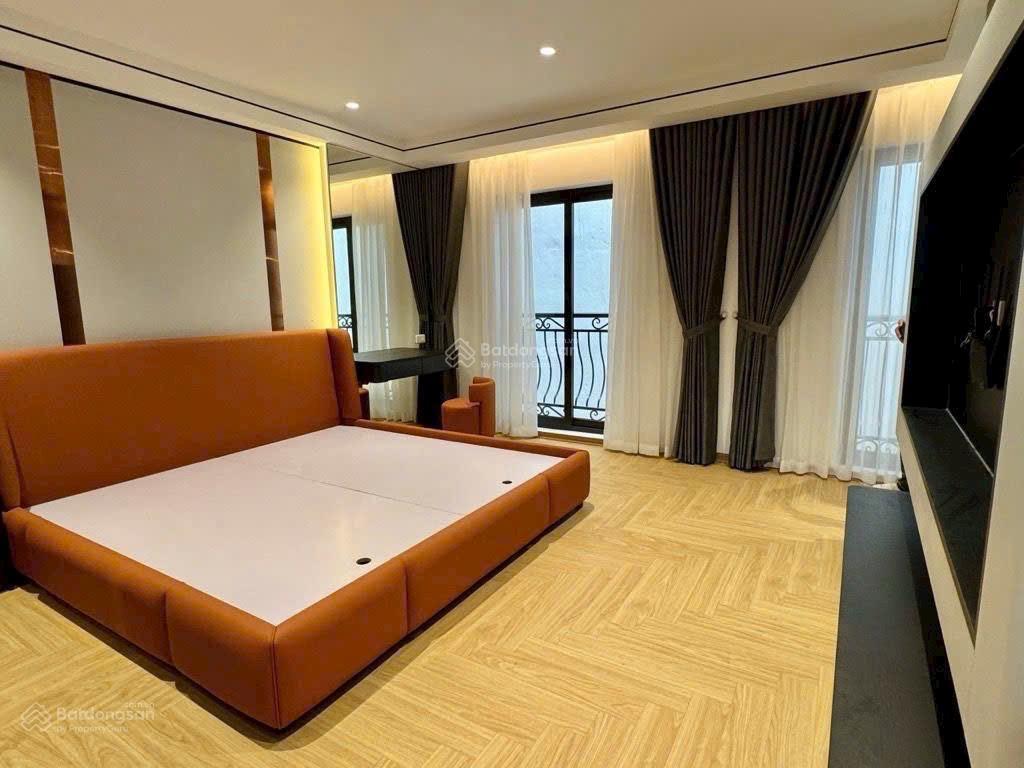 Nhà đẹp an dương vương  6 tầng thang máy, full nội thất