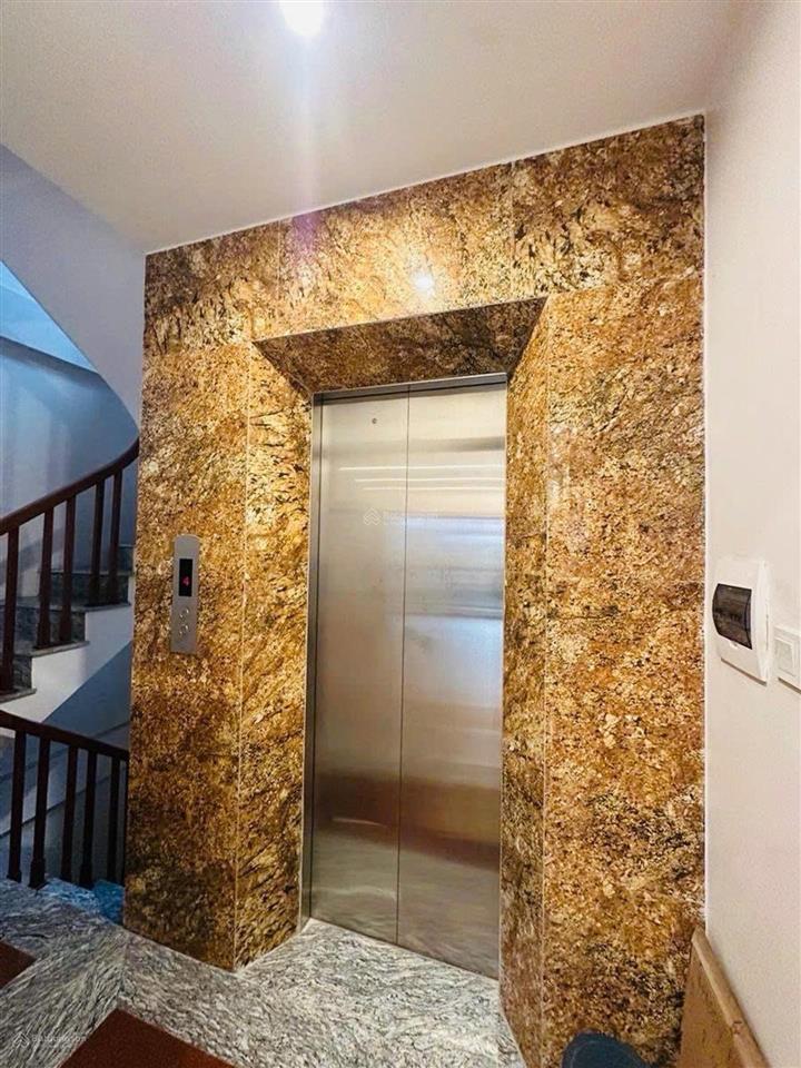 Vị trí đỉnh mặt ngõ ô tô tránh kinh doanh đỉnh.
cách mặt phố lạc long quân & võ chí công chỉ ~30m