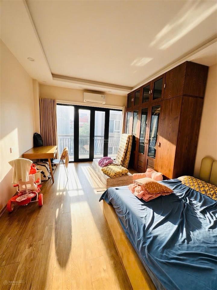 Vị trí đỉnh mặt ngõ ô tô tránh kinh doanh đỉnh.
cách mặt phố lạc long quân & võ chí công chỉ ~30m