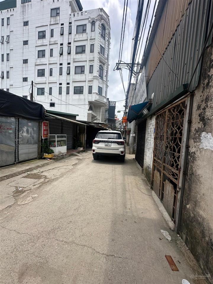 Siêu phẩm nhà mới 6 tầng thang máy lô góc ô tô đỗ cửa