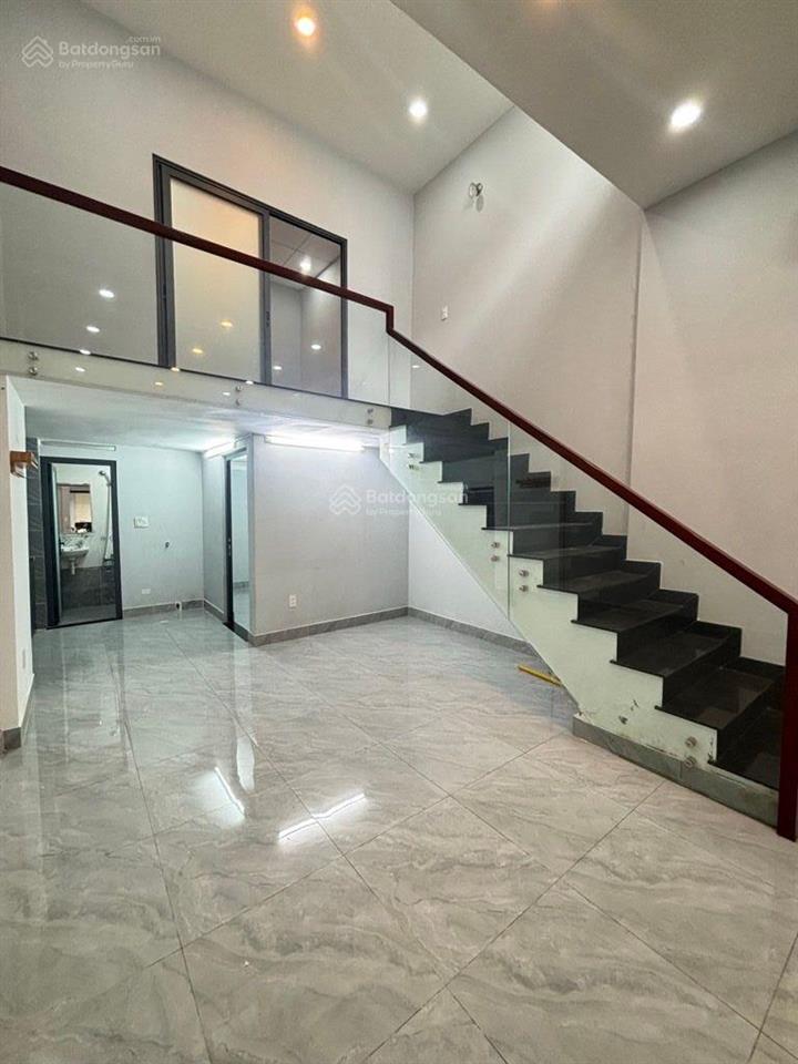 Xô viết nghệ tĩnh  2 tầng  mặt tiền thụt gần d5  49m2  5.55 tỷ