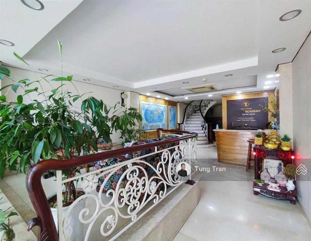 Toà nhà vp đã cho thuê làm vp 70tr / tháng ngay trung tâm quận 1