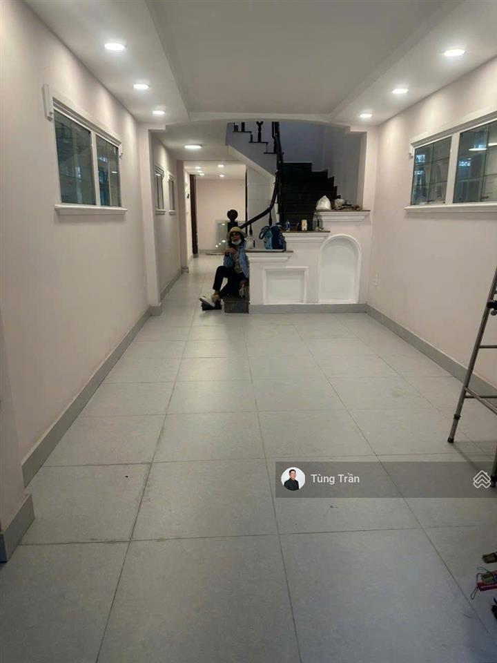 Mặt tiền ngay nhà thờ  chợ tân định  sẵn kết cấu 5 tầng btct  5 pn  chỉ 23.5 tỷ