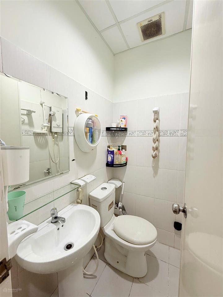 Cần cho thuê căn hộ chung cư b1 trường sa  tầng cao