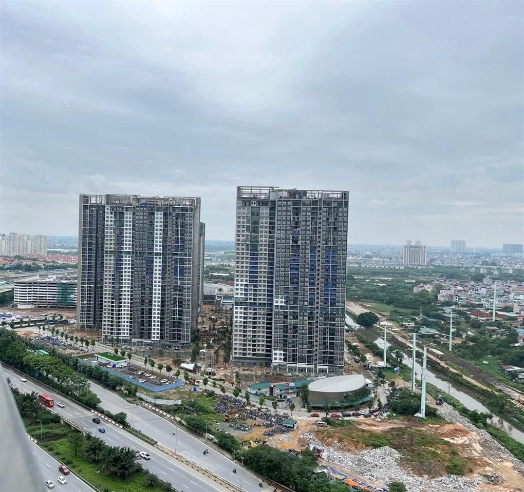 Bán ch 74m2 2pn giá 6.15 tỷ bao phí tầng trung view bể bơi lumi hà nội tây mỗ  0936 041 ***