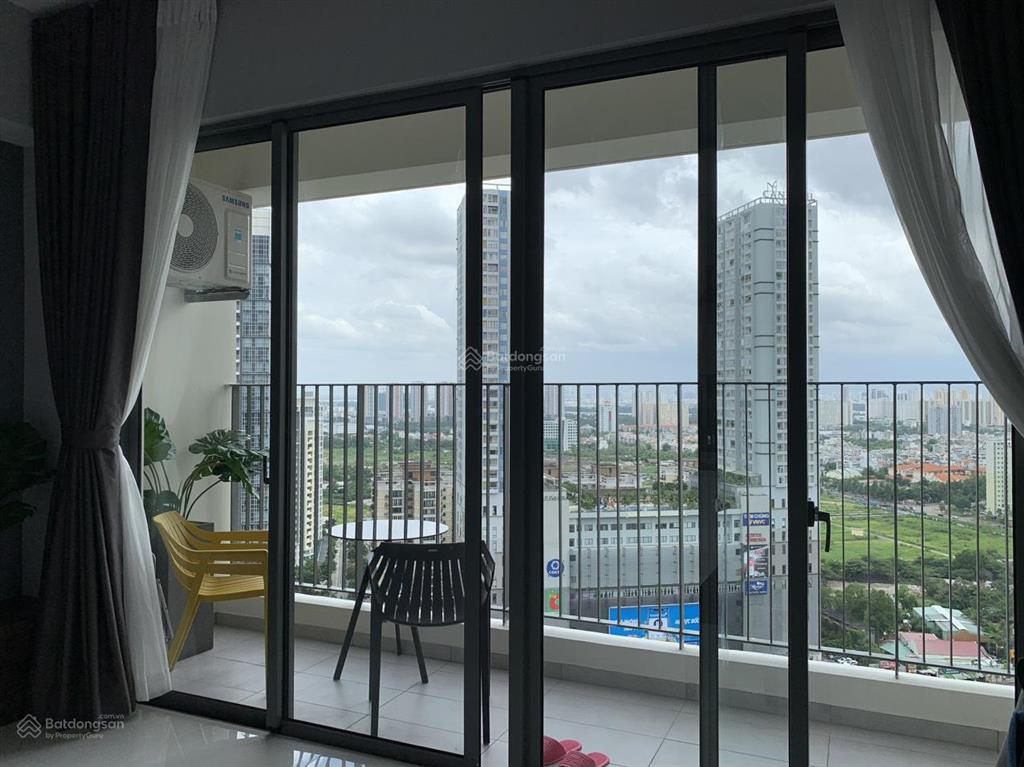Độc quyền quản lý cho thuê căn góc lầu 38, ban công 4 cánh, tháp sol, full nội thất giá 23 triệu.