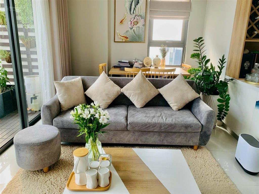 Độc quyền quản lý cho thuê căn góc lầu 38, ban công 4 cánh, tháp sol, full nội thất giá 23 triệu.