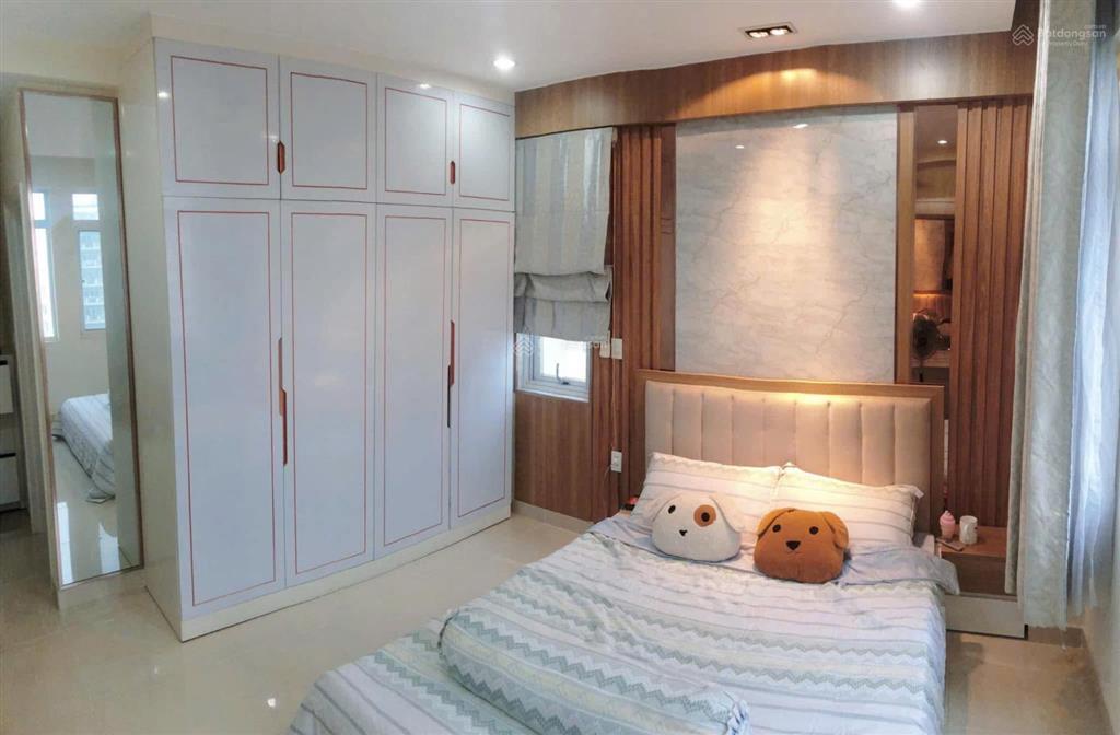 Cho thuê căn hộ cảnh viên 3 phú mỹ hưng.  0918 784 *** em hải