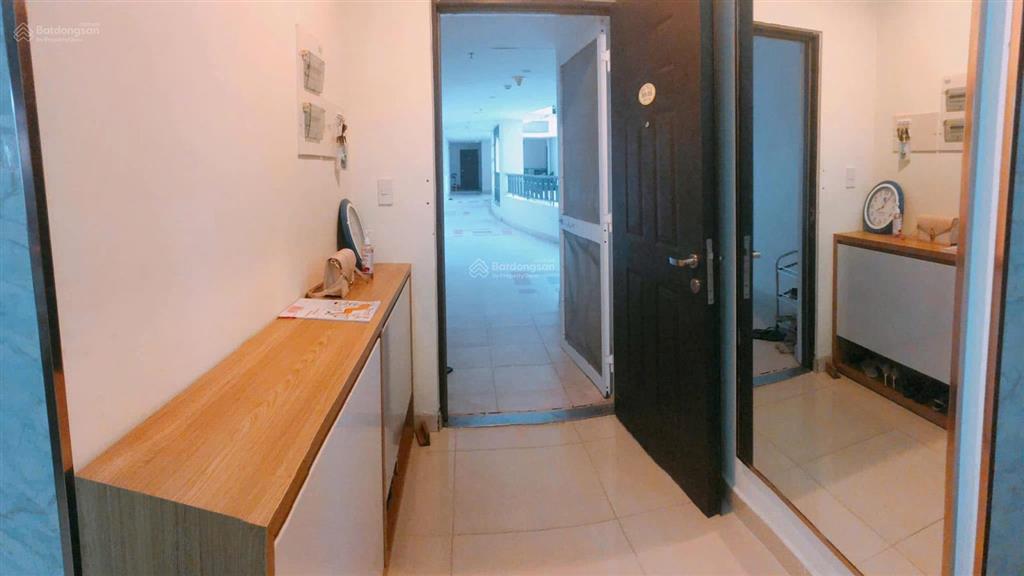 Cho thuê căn hộ cảnh viên 3 phú mỹ hưng.  0918 784 *** em hải