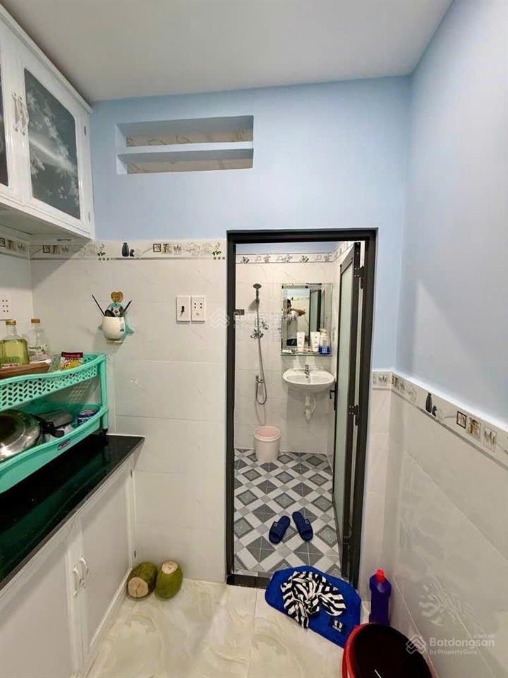 Bán nhà tân sơn nhì tân phú  34m2  2 tầng  ngay ngã 3 trường chinh, tân sơn nhì  nở hậu tài lộc