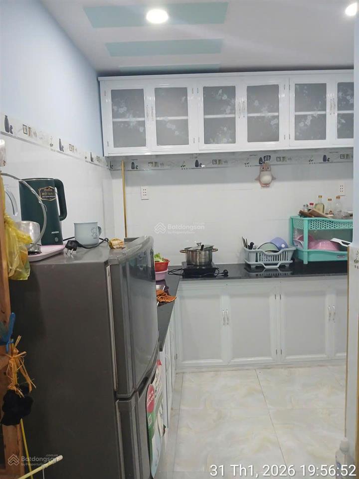 Bán nhà tân sơn nhì tân phú  34m2  2 tầng  ngay ngã 3 trường chinh, tân sơn nhì  nở hậu tài lộc
